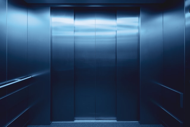 κλειστοφοβία συμπτώματα ασανσέρ ανελκυστήρας